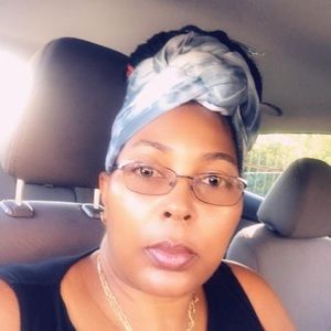 Meet your Posher, Lydia